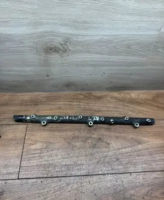 BMW 5 E39 Fuel main line pipe 0445215002