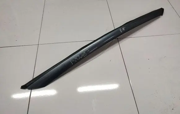 Citroen C4 Grand Picasso Windshield trim 9654505477