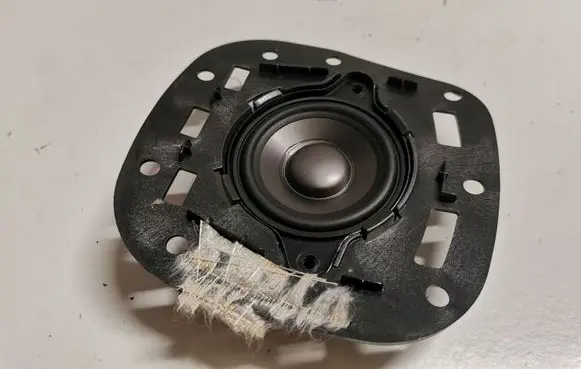 Mercedes-Benz E W211 Panel speaker A2118203602