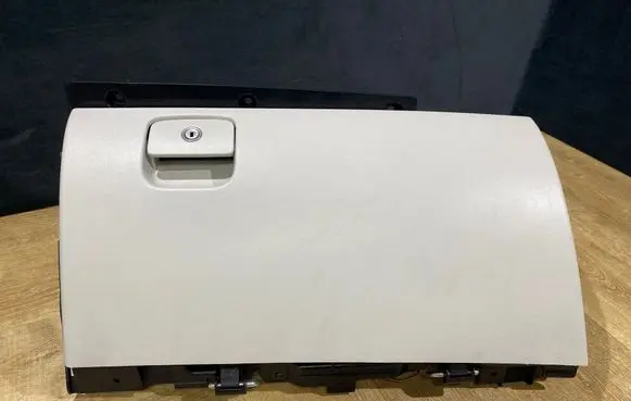 Jaguar XE Glove box GX73060K63AA