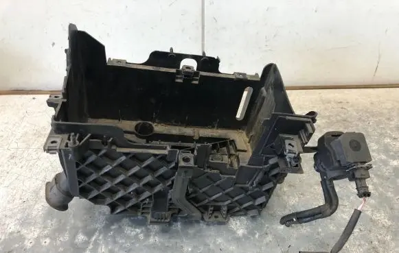 Renault Scenic III - Grand scenic III Battery box tray T06009A180