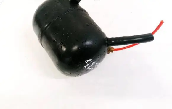 Vacuum air tank
