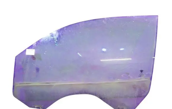 Lancia Ypsilon Front door window glass four-door 