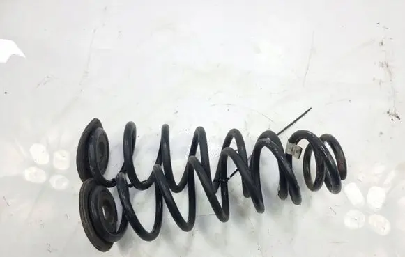 Volkswagen Golf VII Rear coil spring 5Q0511115
