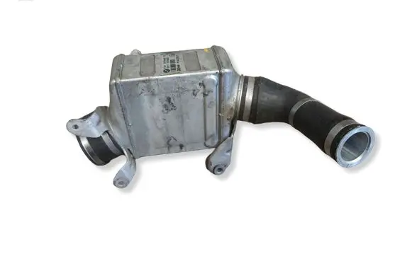 BMW 5 GT F07 Intercooler radiator 7575403