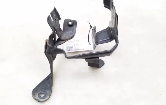 Volvo V60 Power steering pump mounting bracket 31317375