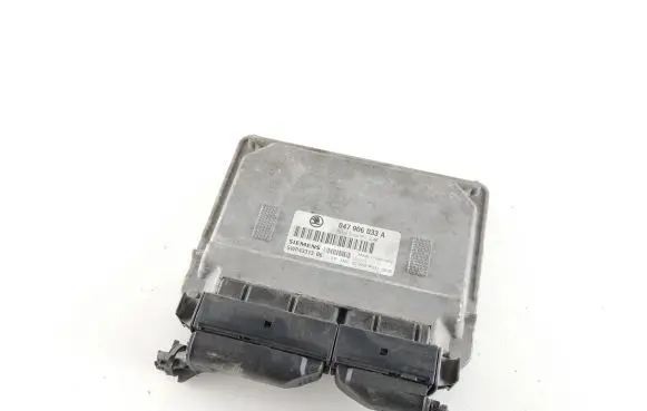 Skoda Fabia Mk1 (6Y) Engine control unit/module 047906033A 5WP4331306 3PASJ46