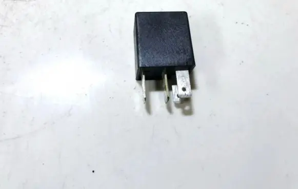 Opel Zafira A Other relay 90229206