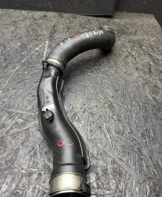 BMW 5 F10 F11 Intercooler hose/pipe 7809834