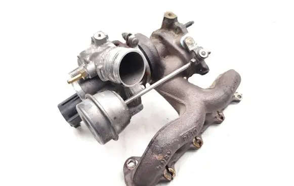 Volkswagen Jetta VI Turbo 03C145701T