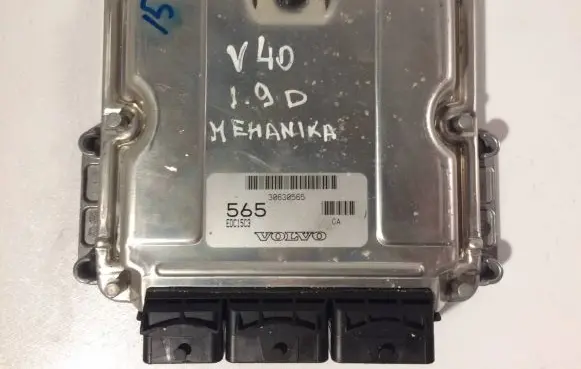 Volvo S40, V40 Engine control unit/module 30630565