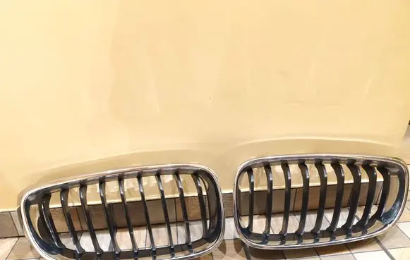 BMW 3 GT F34 Front bumper upper radiator grill 7294804 7294803 7294805