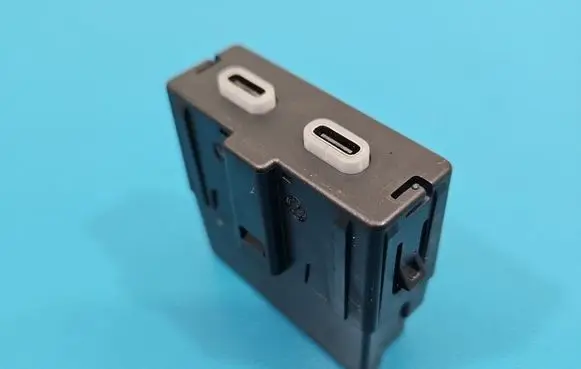 Skoda Kamiq USB socket connector 3G5035718A IMPRK1553779