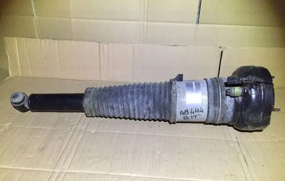 Audi A8 S8 D4 4H Front shock absorber/damper 