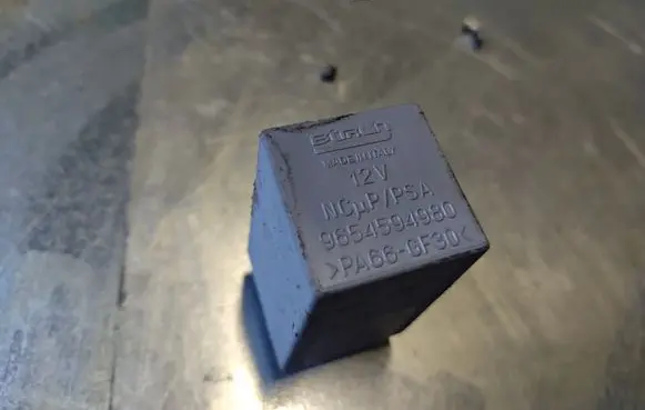Peugeot 407 Other relay 9654594980
