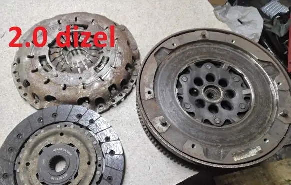 BMW 1 E81 E87 Clutch set kit 323078710