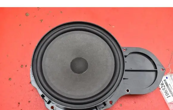 Volkswagen PASSAT B6 Subwoofer speaker 3C8035454