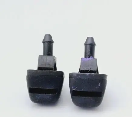 Ford Fiesta Windshield washer spray nozzle 