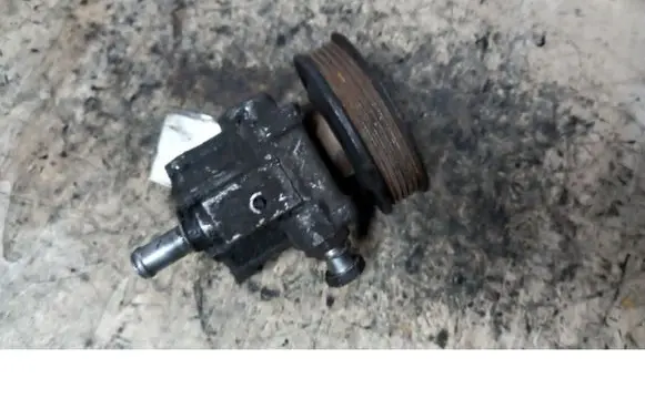 Volkswagen Polo III 6N 6N2 6NF Power steering pump
