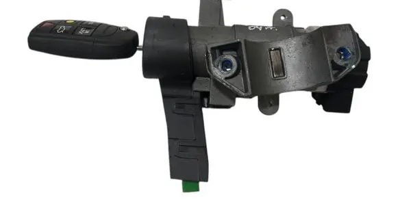 Volvo V70 Ignition lock 8626324 16184