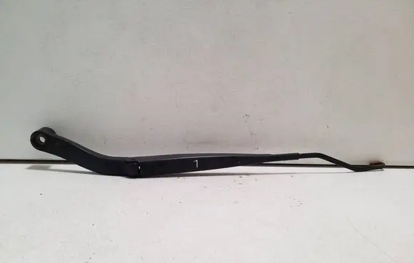 Chevrolet Orlando Front wiper blade arm 