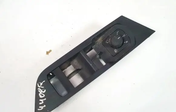 Skoda Karoq Wing mirror switch 57c867172