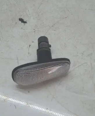 Opel Zafira A Front fender indicator light