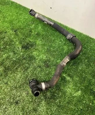 BMW X5 G05 Engine coolant pipe/hose 9488196