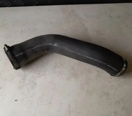 Citroen Jumpy Intercooler pipe mounting bracket 
