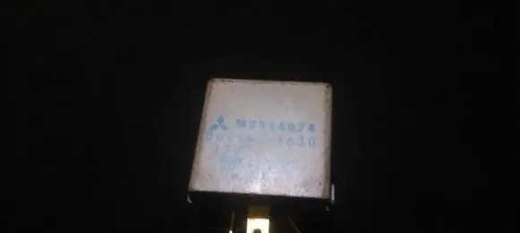 Mitsubishi Pajero Other relay mb894074 068900-1630