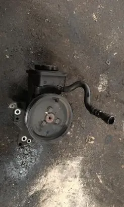 BMW X5 E53 Power steering pump 6762279