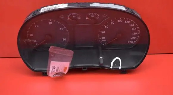 Volkswagen Polo Speedometer (instrument cluster) 6Q0920820L