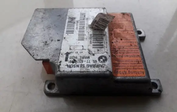 BMW 5 E39 Airbag control unit/module 65778374799 65.778374799