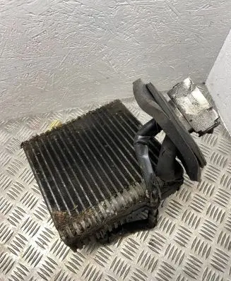 Toyota Avensis T220 Air conditioning (A/C) radiator (interior) 