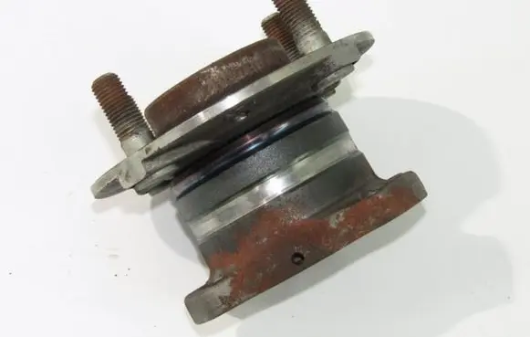 Ford B-MAX Rear wheel hub