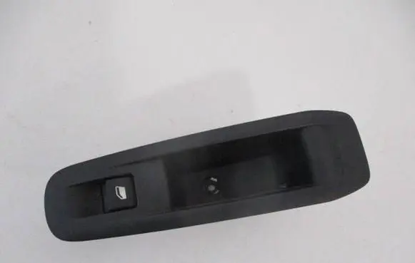 Peugeot 308 Electric window control switch 96762292ZD