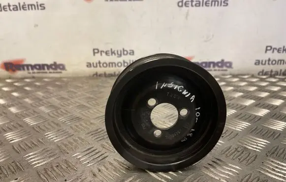 Opel Insignia A Water pump pulley 55565004