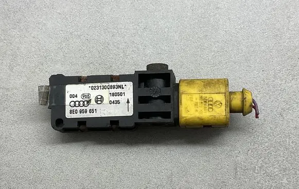 Audi A4 S4 B7 8E 8H Airbag deployment crash/impact sensor 8E0959651 0231300893NL 180501