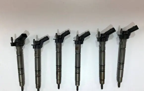 Audi Q7 4L Fuel injector 0445117021