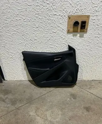 Mazda 2 Front door card panel trim D09W6846Y