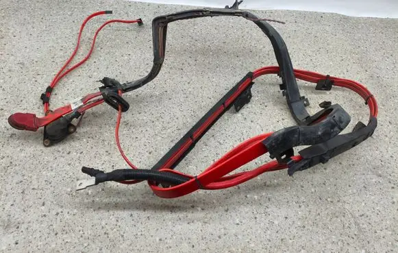 BMW 5 GT F07 Positive cable (battery) 10304410 9348280 EEE003