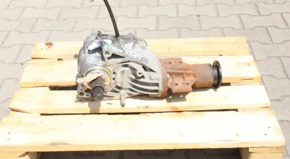 Suzuki SX4 Gearbox transfer box case 2951052L00 5L0 29510-52L00