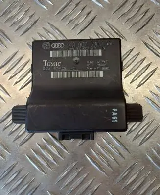 Volkswagen Golf Plus Gateway control module 1K0907530C 1K0907951