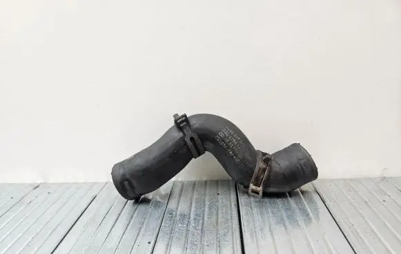 Mercedes-Benz B W246 W242 Engine coolant pipe/hose A246501048