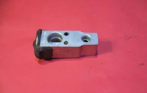 Air conditioning (A/C) expansion valve