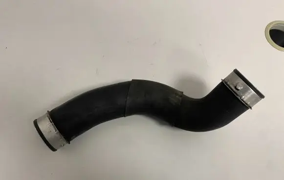 Mercedes-Benz E W211 Intercooler hose/pipe A2115282082 L03025B 3091DB30