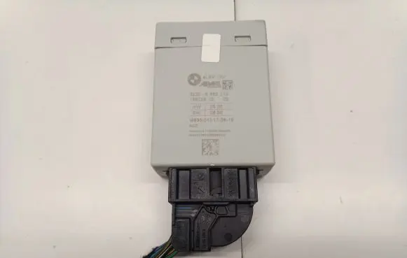 BMW 7 G11 G12 Steering rack control module 6885215