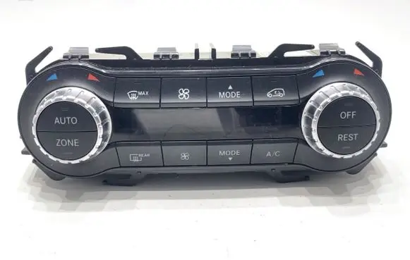 Mercedes-Benz CLA C117 X117 W117 Interior fan control switch A2469002408