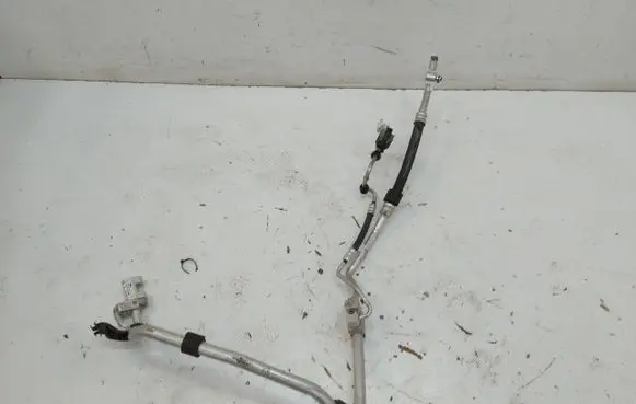 Air conditioning (A/C) pipe/hose