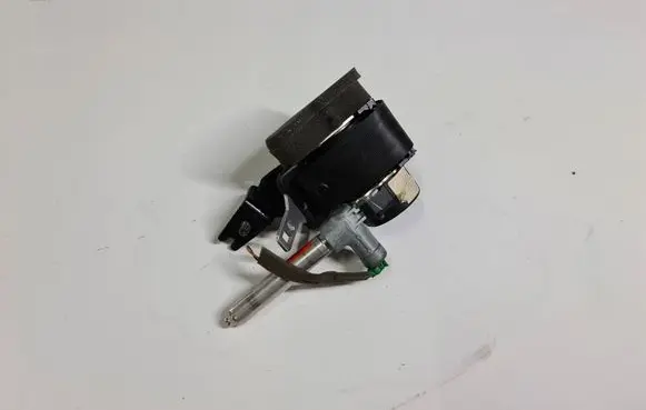 Volvo C30 Rear seatbelt 30642226 6246392133